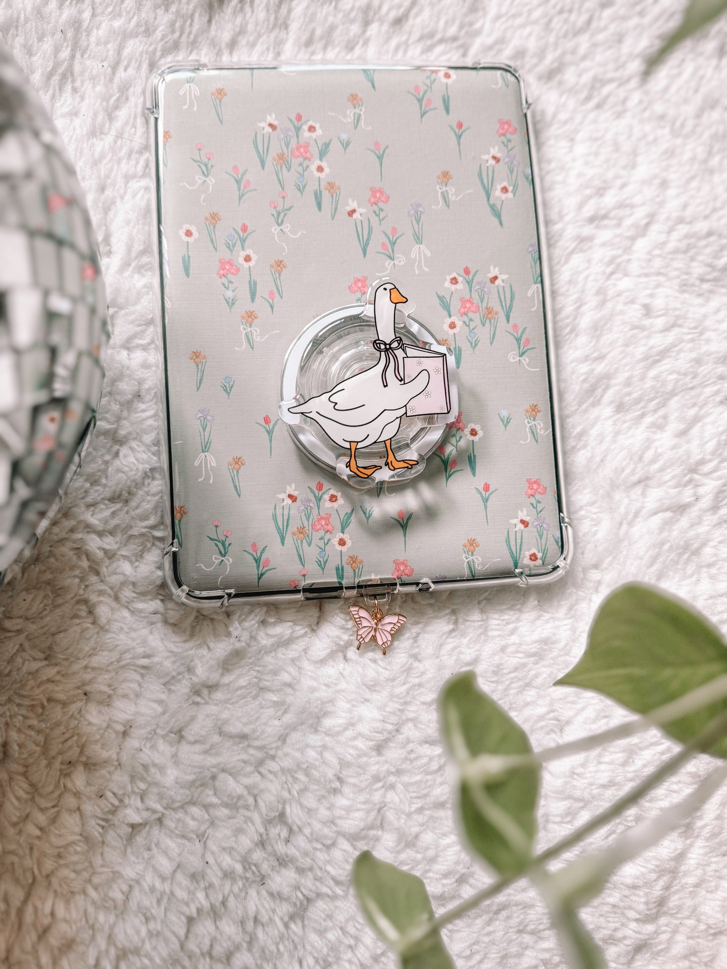 Kindle Charm, Spring and Summer Charms, Phone Charm, Ipad Charm, Usb C Charm, Bookish Merch, Kindle Accessories, Phone Accessories, USB-C Plug