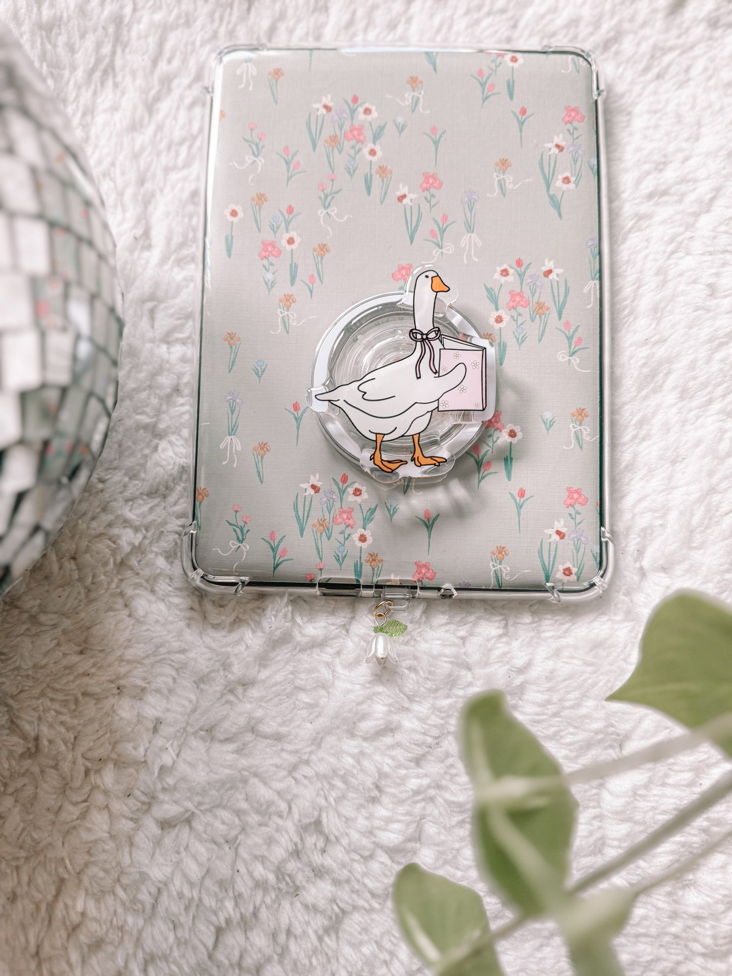 Kindle Charm, Spring and Summer Charms, Phone Charm, Ipad Charm, Usb C Charm, Bookish Merch, Kindle Accessories, Phone Accessories, USB-C Plug